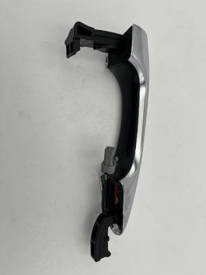 Kia SORENTO III UM Encuentro exterior de la manija de la puerta para el lado LH 82651C5710 2015-Después