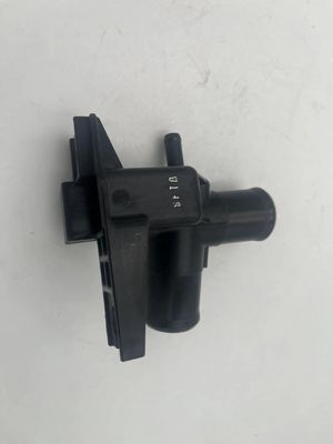 OEM25329-F3300 Conectores de tubería de agua de enfriamiento adecuados para puertos de radiadores modernos KIA